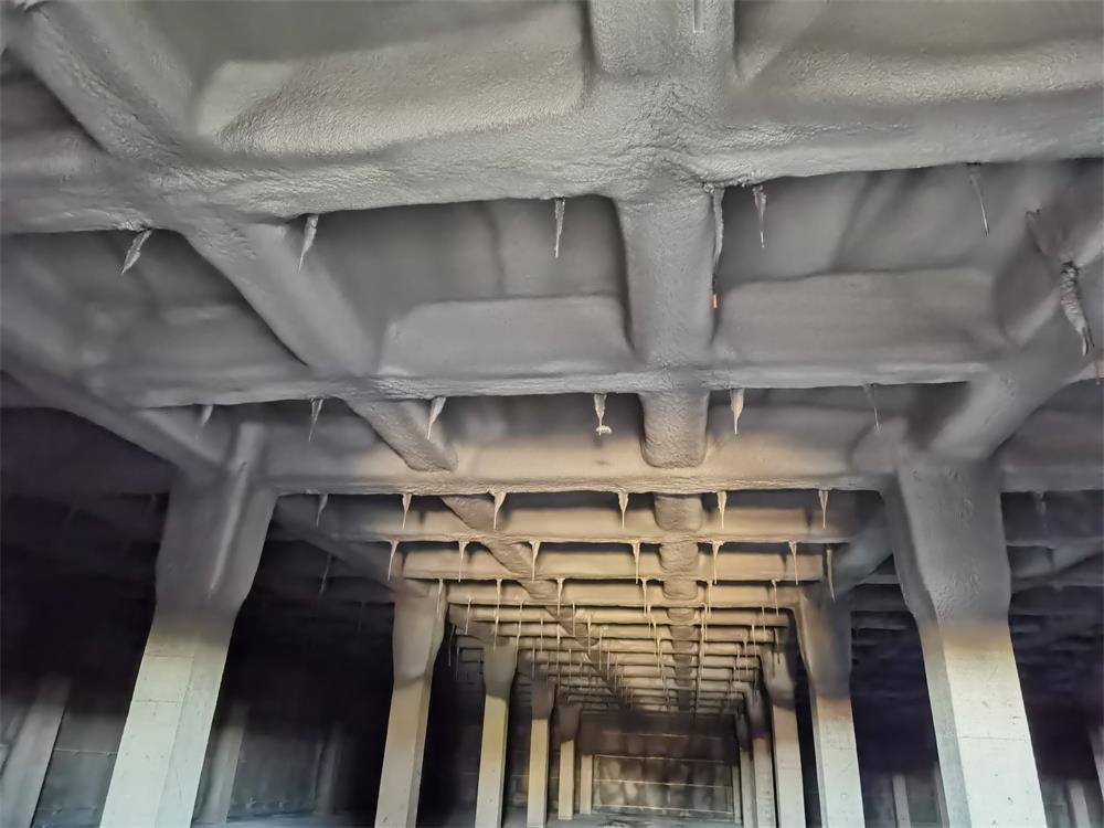 聚氨酯保溫噴涂是不是越厚越貴？